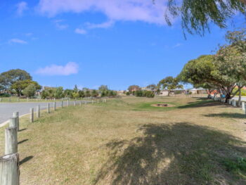Listing image for 4 Bernier Close, Waikiki  WA  6169