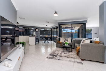 Listing image for 21 Tarragon Place, Thornlie  WA  6108