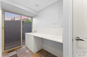 Listing image for 4 Camelot Court, Thornlie  WA  6108