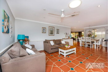 Listing image for 7 Aspera Close, Canning Vale  WA  6155