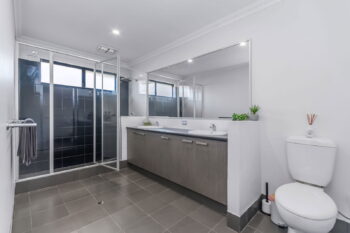 Listing image for 16 Mandalup Road, Haynes  WA  6112