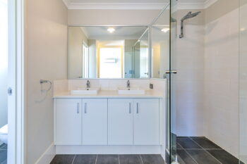 Listing image for 5 Gahnia Street, Piara Waters  WA  6112