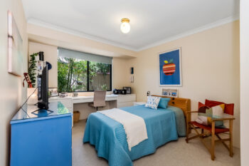 Listing image for 10 Pinewood Walk, Canning Vale  WA  6155