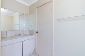 Listing image for 2/4 MacKay Crescent, Gosnells  WA  6110