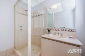 Listing image for 25 Burnside Terrace, Canning Vale  WA  6155