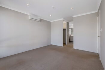 Listing image for 10 Cornforth Way, Piara Waters  WA  6112