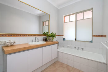 Listing image for 3 Plateau Heights, Hovea  WA  6071