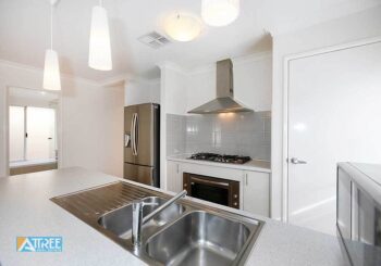 Listing image for 44 Middle Parkway, Canning Vale  WA  6155