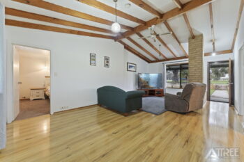 Listing image for 40 Springfields Close, Banjup  WA  6164