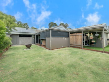 Listing image for 15 Empire Way, Thornlie  WA  6108