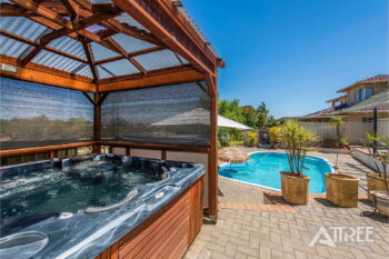 Listing image for 15 Ridgehaven Court, Canning Vale  WA  6155