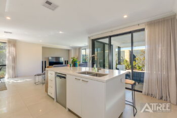Listing image for 25 Cedarleaf Entrance, Treeby  WA  6164