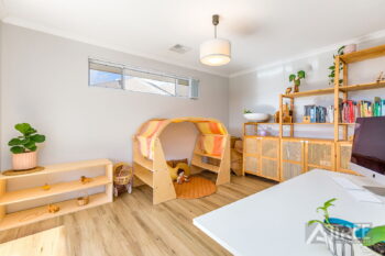 Listing image for 11 Pindalup Street, Piara Waters  WA  6112