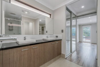 Listing image for 5 Basil Loop, Treeby  WA  6164