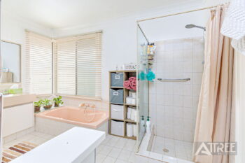 Listing image for 76 McLean Road, Canning Vale  WA  6155