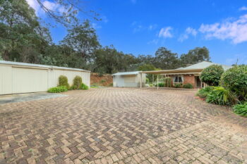 Listing image for 215 Canns Road, Bedfordale  WA  6112