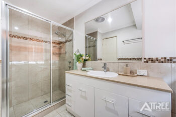 Listing image for 12 Feltbush Mews, Canning Vale  WA  6155