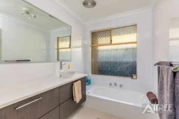 Listing image for 6 Camelot Court, Thornlie  WA  6108