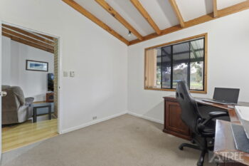 Listing image for 40 Springfields Close, Banjup  WA  6164