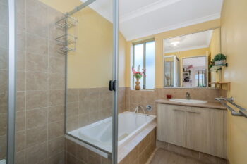 Listing image for 12 Middle Parkway, Canning Vale  WA  6155