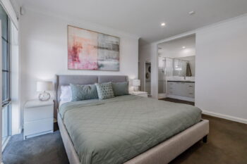 Listing image for 8 Hayford Road, Haynes  WA  6112