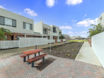 Listing image for 5 Catseye Walk, Treeby  WA  6164