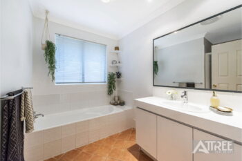 Listing image for 3 Plum Court, Thornlie  WA  6108