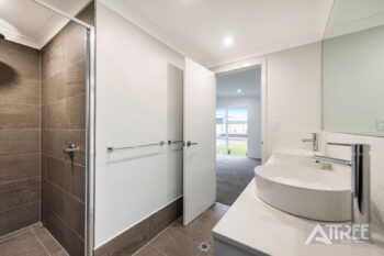 Listing image for 35 St Tropez Gardens, Piara Waters  WA  6112