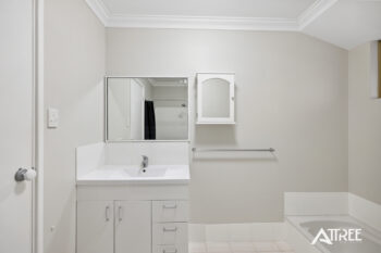 Listing image for 2/208 Burslem Drive, Maddington  WA  6109