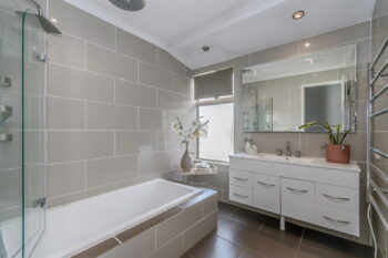 Listing image for 10 Mulga Place, Thornlie  WA  6108