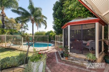 Listing image for 17 Pinewood Walk, Canning Vale  WA  6155