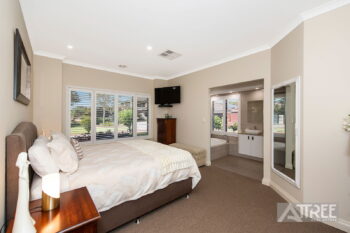 Listing image for 19 Illawarra Crescent, Canning Vale  WA  6155