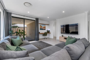 Listing image for 20 Hubbard Road, Haynes  WA  6112