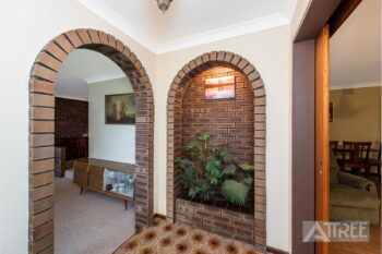 Listing image for 40 Grainger Way, Thornlie  WA  6108