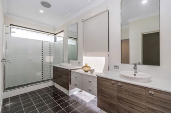 Listing image for 63 Waterfoot Loop, Canning Vale  WA  6155