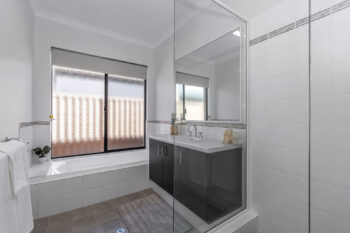 Listing image for 42 Canterbury Trail, Harrisdale  WA  6112