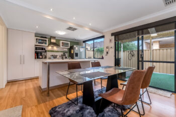 Listing image for 4/194 Boardman Road, Canning Vale  WA  6155