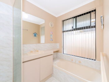 Listing image for 9 Brookside Square, Canning Vale  WA  6155