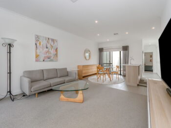 Listing image for 5 Catseye Walk, Treeby  WA  6164