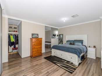 Listing image for 35 Nesbit Drive, Haynes  WA  6112