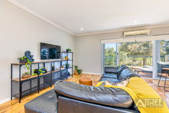 Listing image for 6 Oakbella Parade, Harrisdale  WA  6112