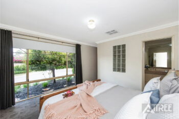 Listing image for 10 Geranium Place, Canning Vale  WA  6155