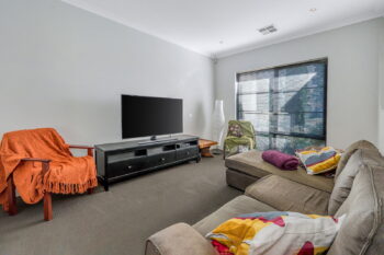 Listing image for 6 Garron Rest, Canning Vale  WA  6155