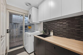 Listing image for 32 Kingsland Loop, Canning Vale  WA  6155