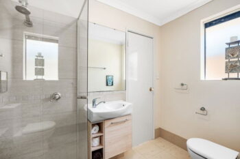 Listing image for 28 Roebuck Avenue, Canning Vale  WA  6155