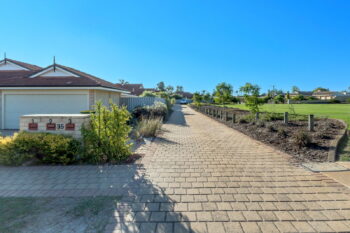 Listing image for 2/35 Grundy Way, Thornlie  WA  6108