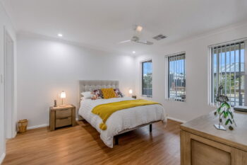 Listing image for 8 Langer Crescent, Champion Lakes  WA  6111