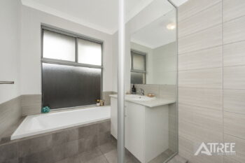 Listing image for 5 Claymore Place, Piara Waters  WA  6112