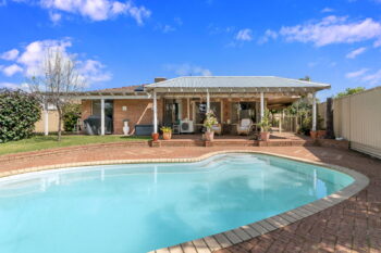 Listing image for 10 Mulga Place, Thornlie  WA  6108