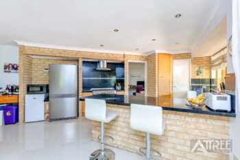 Listing image for 6 Camelot Court, Thornlie  WA  6108